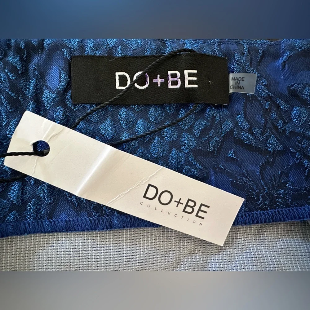 DO+BE Jacquard Floral Mini Skirt in Blue - Picture 5 of 6